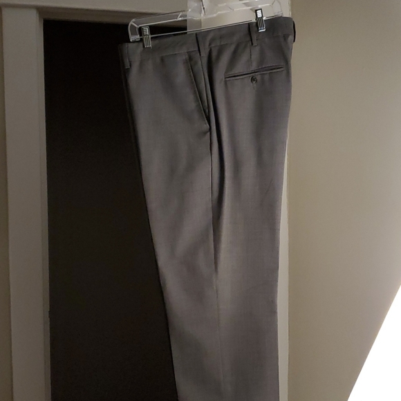 Men's dress slacks - Picture 1 of 1